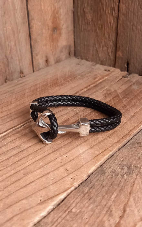 Leather bracelet with anchor made of stainless steel, black