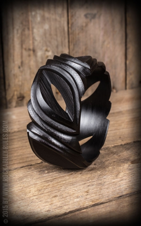 Wider Retro Vintage Bracelet in Leaf Design, black