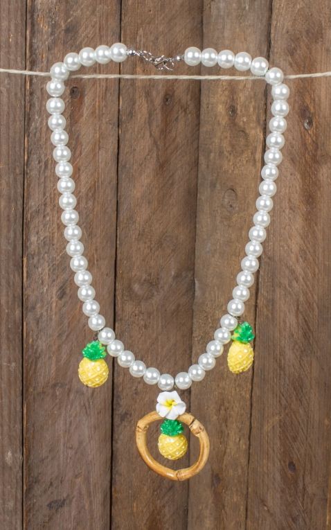 Mirandas Choice Pearl necklace pineapple and bamboo
