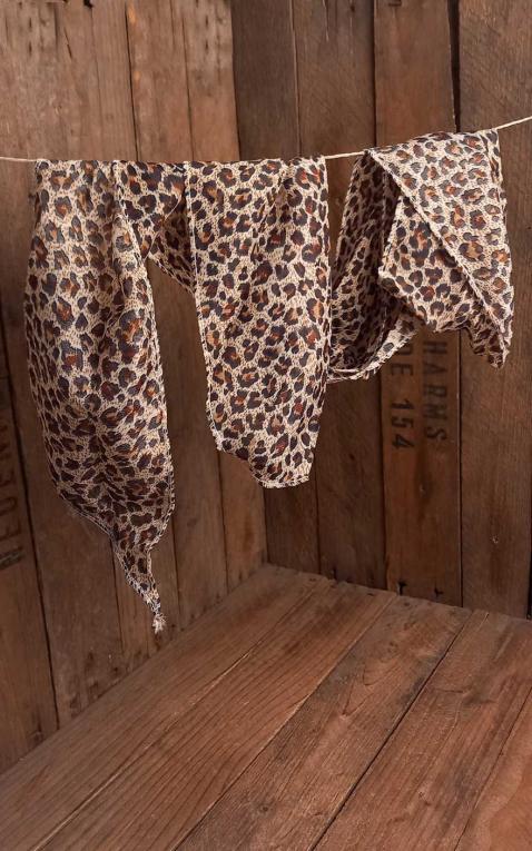 Scarf / Headwrap Polkadot Leopard